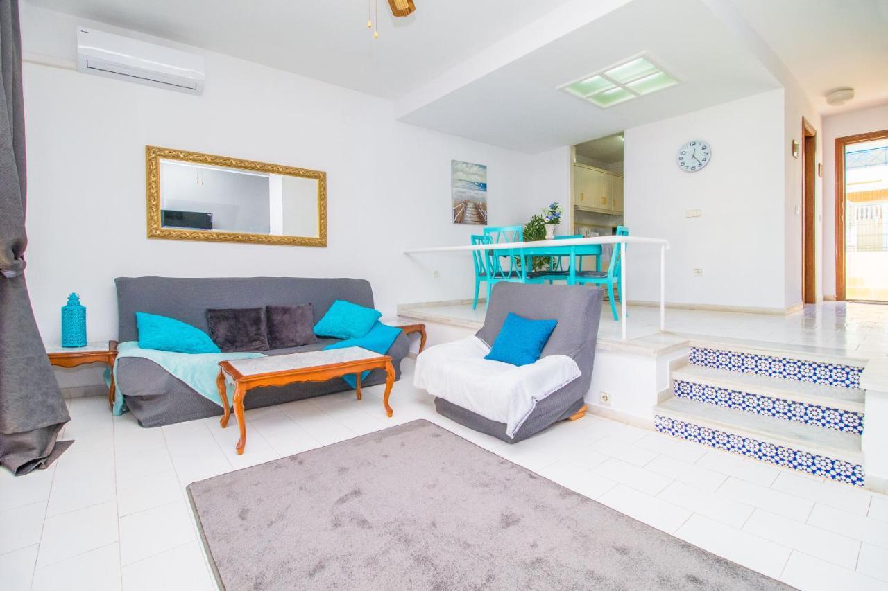 Nice House With Tennis Court,Sports And Playground ตอร์เรเวียคา ภายนอก รูปภาพ