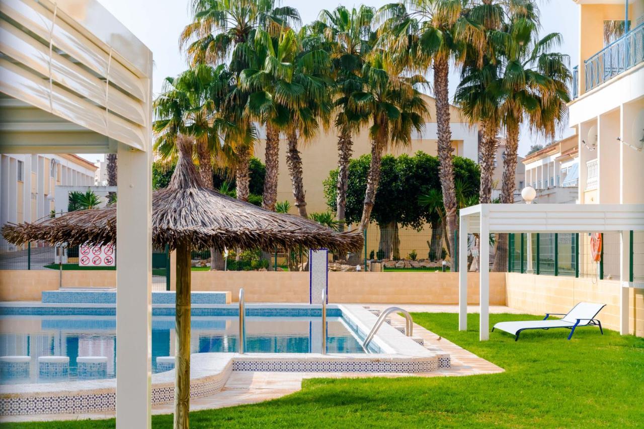 Nice House With Tennis Court,Sports And Playground ตอร์เรเวียคา ภายนอก รูปภาพ